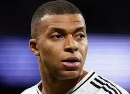 kylian mbappé vriendin